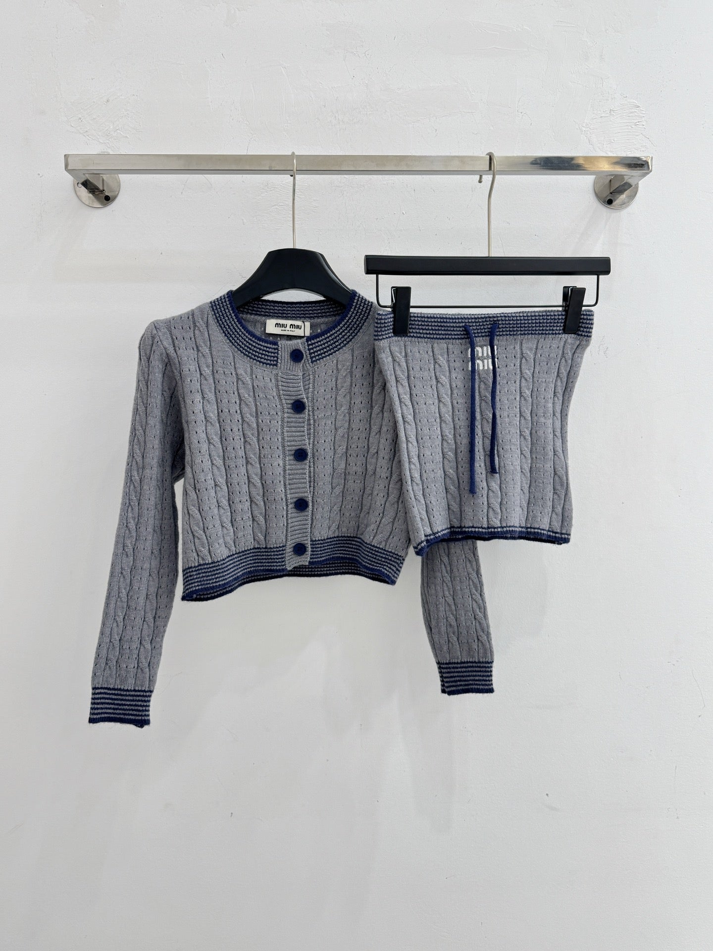 Miu Cable-Knit Cropped Cardigan & Sleeveless Top Set Wool 794407