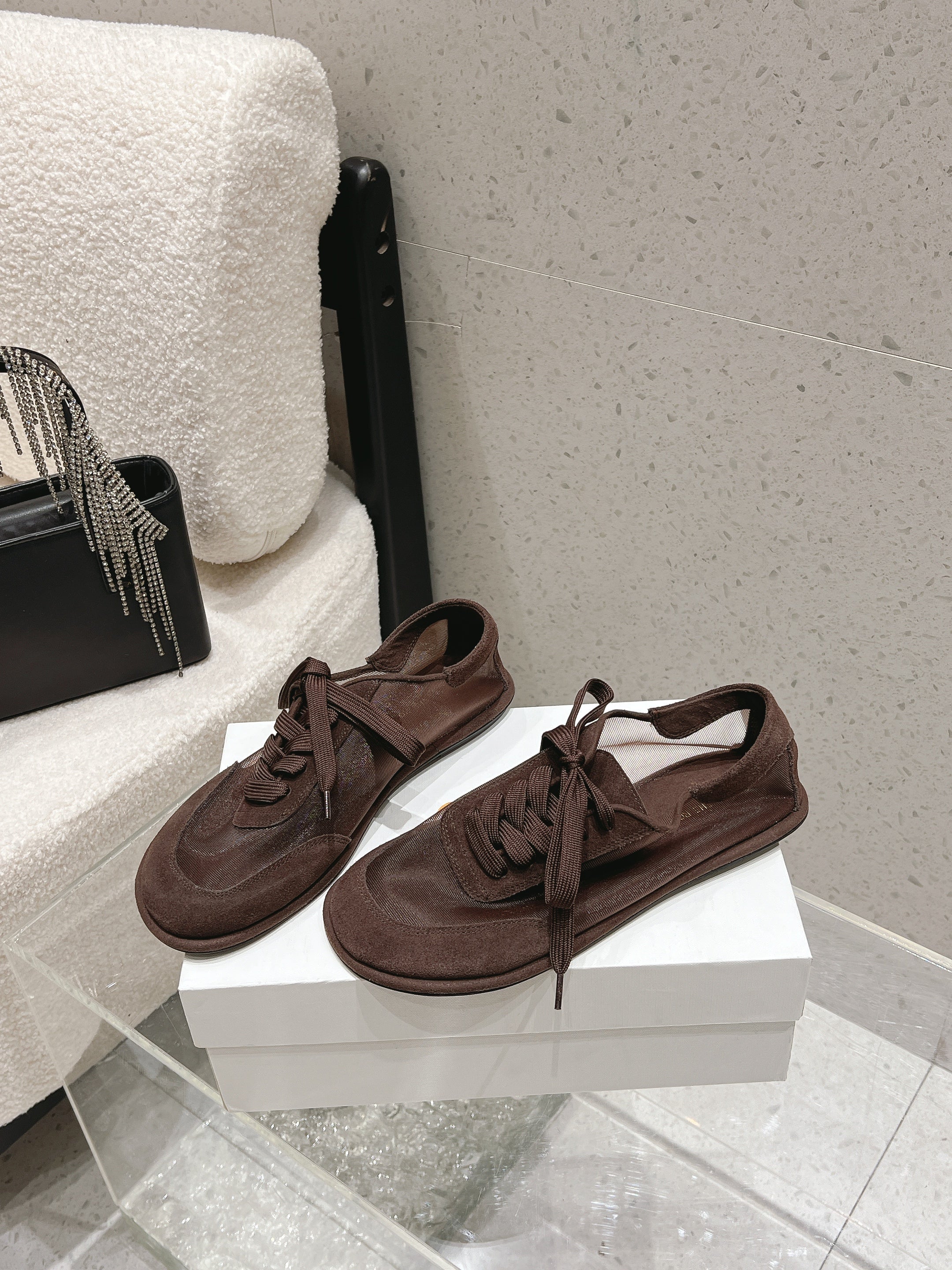 TR Clement Sneakers Medium Calfskin Suede Mesh 178910