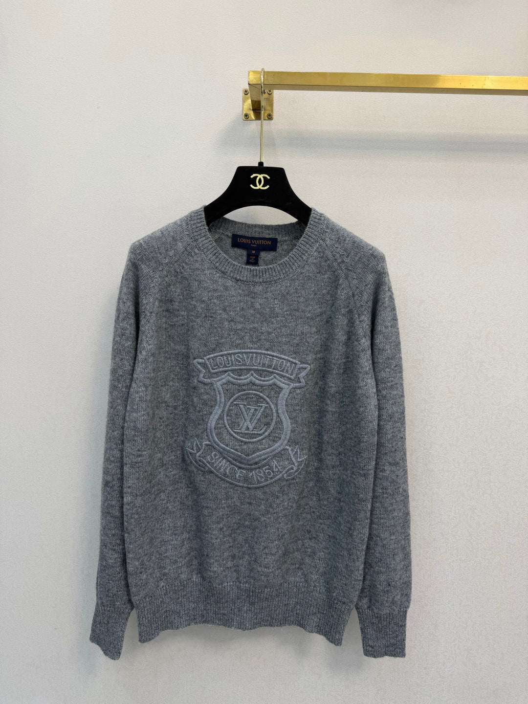 LV 26S Signature Crest Pullover Wool 433780