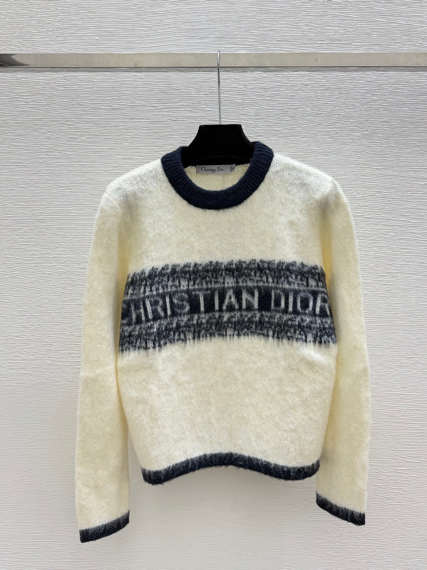 CD 26FW Signature Stripe Knit Sweater Wool 313310