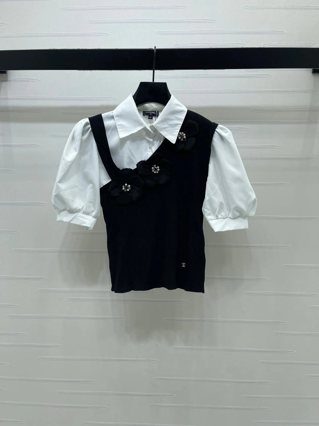 Chanel 2026 Flower Collared Knit Short-Sleeve Shirt Cotton 408561