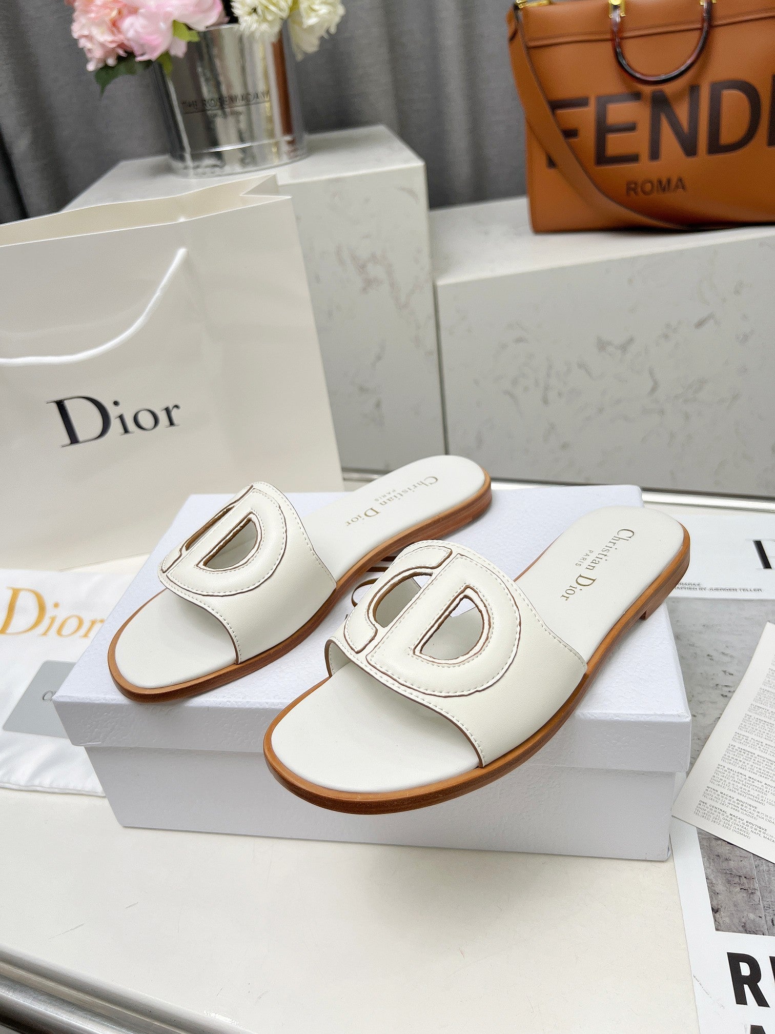 CD 25 D-Club Slide Calfskin