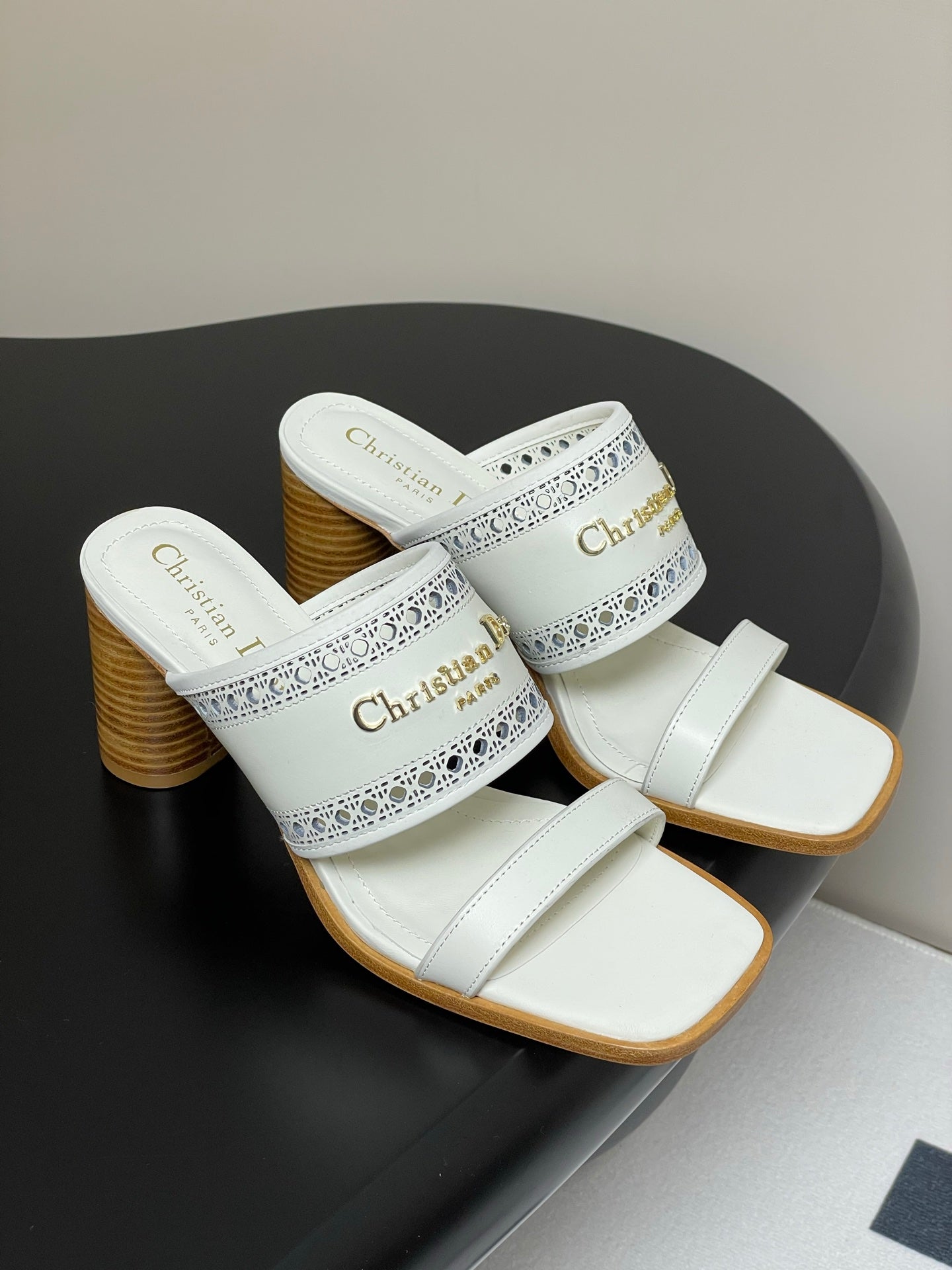 CD 25 D-Lane Heeled Slide Double Strap Calfskin