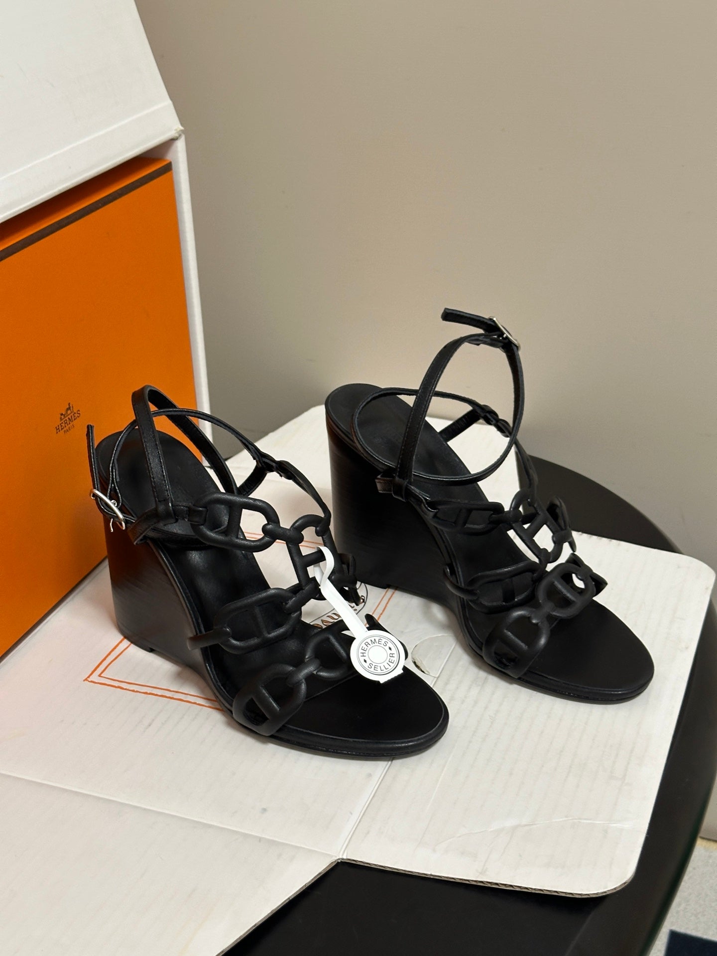 HM 26s Noumea 85 Sandals 8.5cm Leather 185843